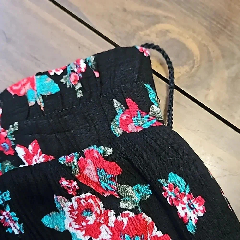 Fancy Shorts with Skirt - Picture 9 of 12